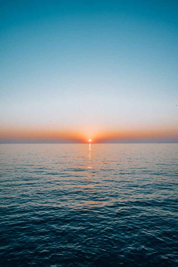 Beautiful Sunset Wallpaper over the Sea in Croatia Free Photo